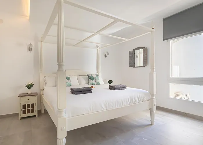 Chicago - Puerto Banus Apartment
